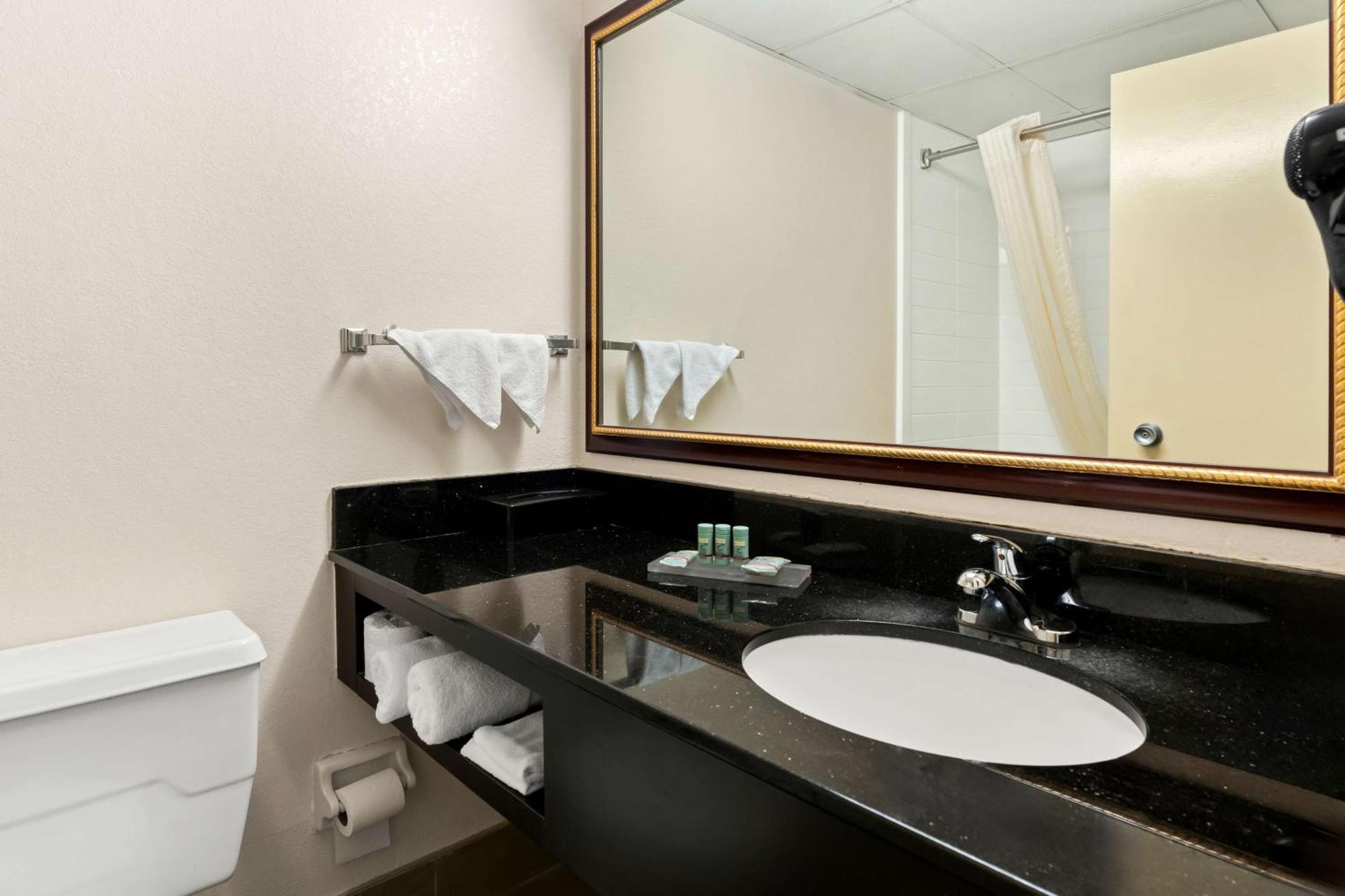 Best Western Riverside Inn Мейкон Экстерьер фото