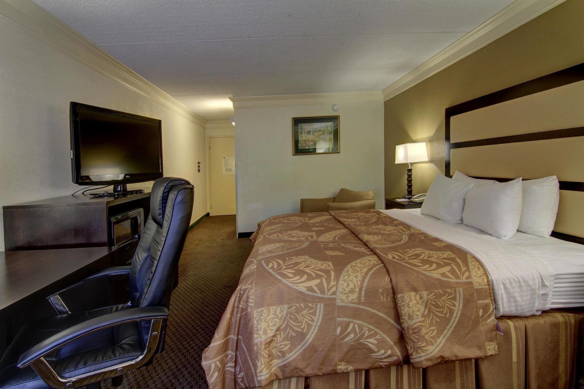 Best Western Riverside Inn Мейкон Экстерьер фото